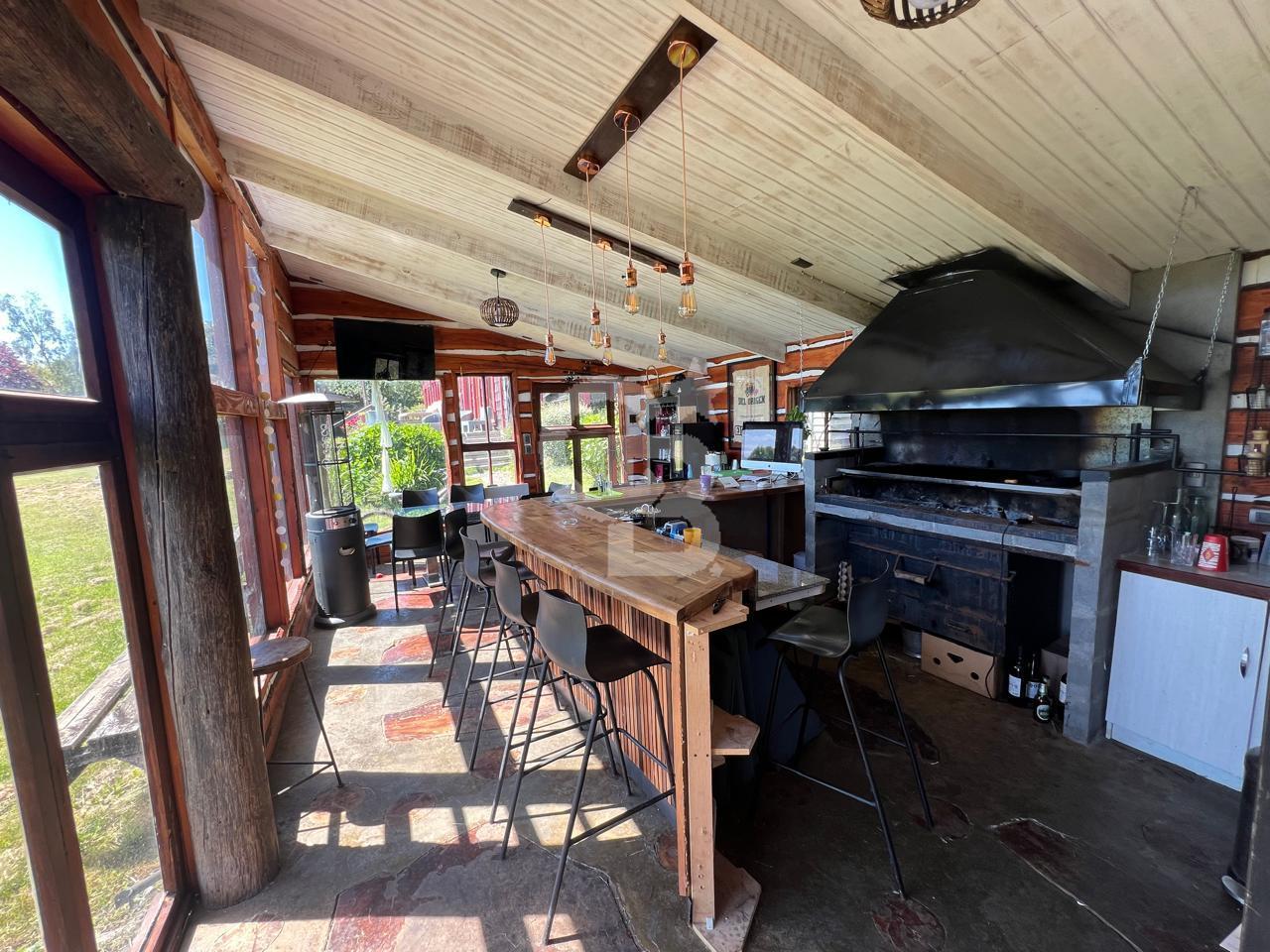 Puerto Varas, Chile, 4 Bedrooms Bedrooms, ,3 BathroomsBathrooms,Residential,For Sale,1993186