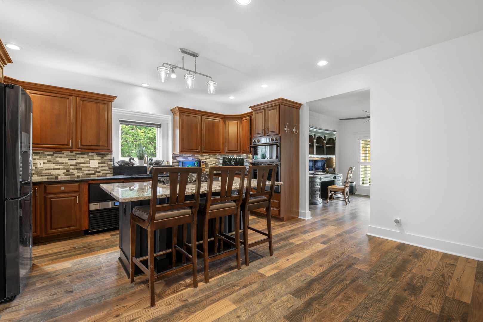 Geneva, Illinois, 60134, United States, 4 Bedrooms Bedrooms, ,4 BathroomsBathrooms,Residential,For Sale,1965070