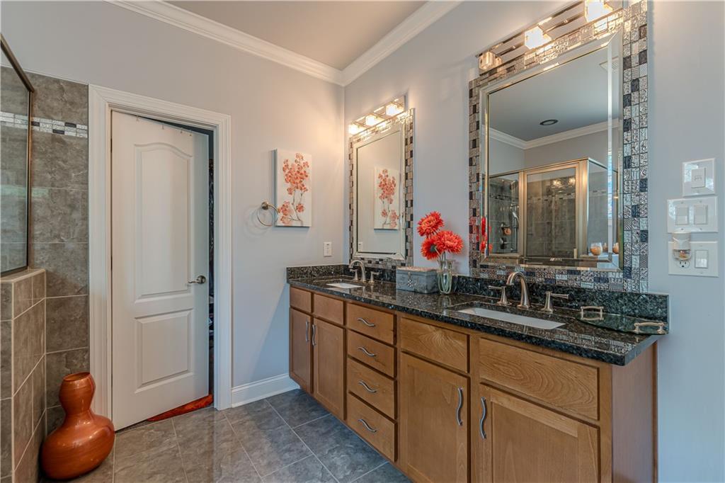 Ellenwood, Georgia, 30294, United States, 5 Bedrooms Bedrooms, ,5 BathroomsBathrooms,Residential,For Sale,1903666