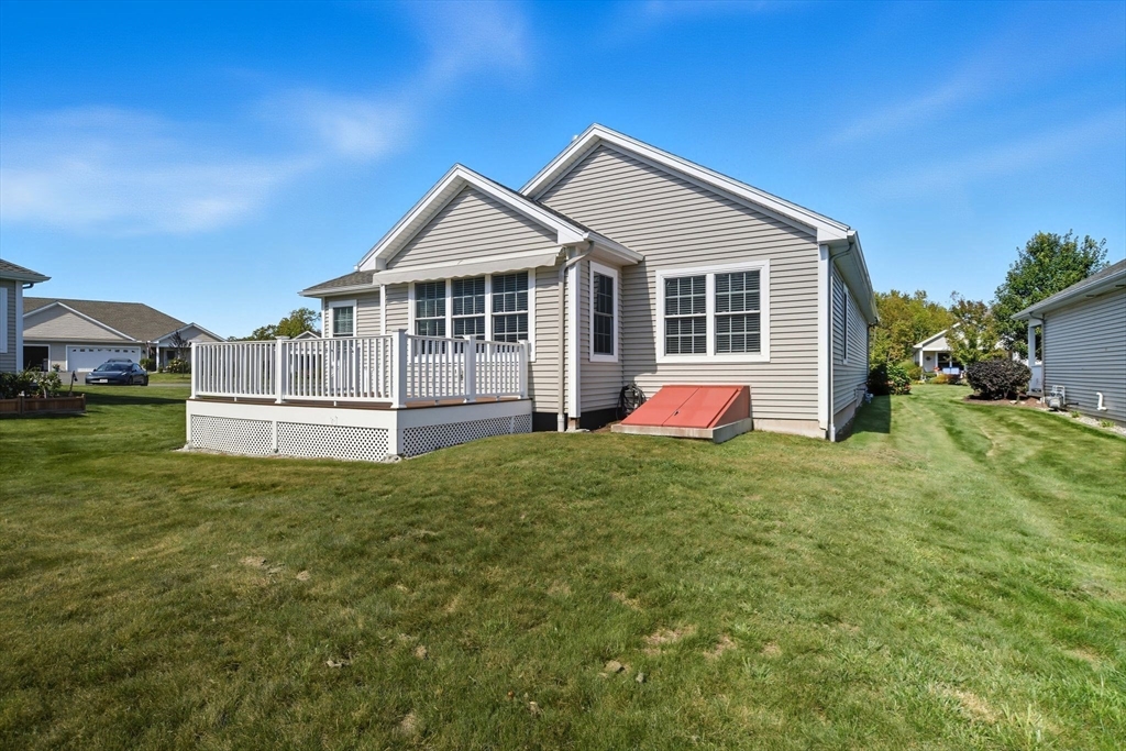 Wilbraham, Massachusetts, 01095, United States, 2 Bedrooms Bedrooms, ,2 BathroomsBathrooms,Residential,For Sale,1960738