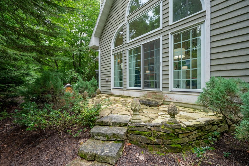 Sturgeon Bay, Wisconsin, 54235, United States, 3 Bedrooms Bedrooms, ,3 BathroomsBathrooms,Residential,For Sale,1927298