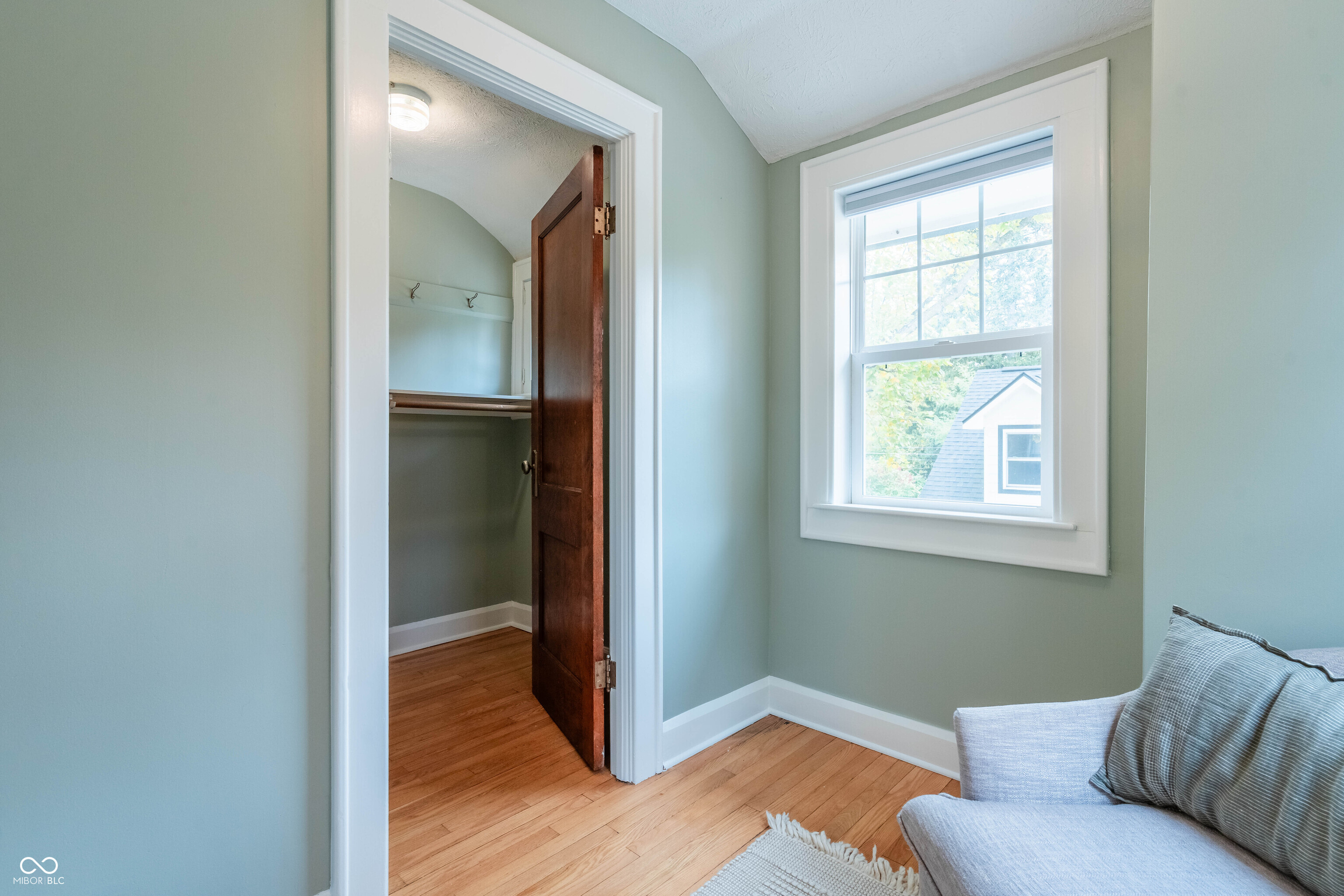 Indianapolis, Indiana, 46268, United States, 4 Bedrooms Bedrooms, ,2 BathroomsBathrooms,Residential,For Sale,1981741