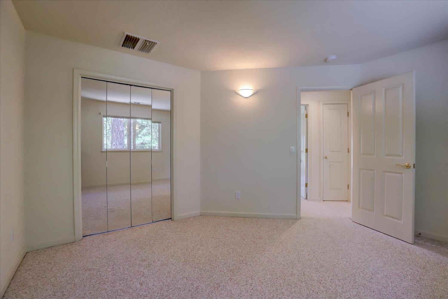 Nevada City, California, 95959, United States, 3 Bedrooms Bedrooms, ,3 BathroomsBathrooms,Residential,For Sale,1928446