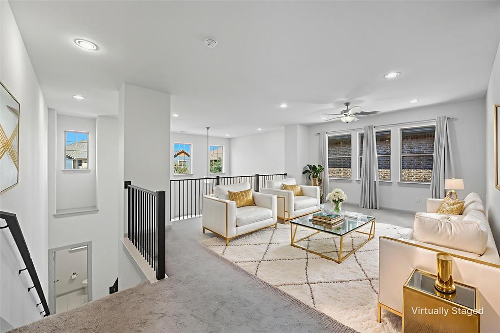 Arlington, Texas, 76005, United States, 4 Bedrooms Bedrooms, ,4 BathroomsBathrooms,Residential,For Sale,1963930