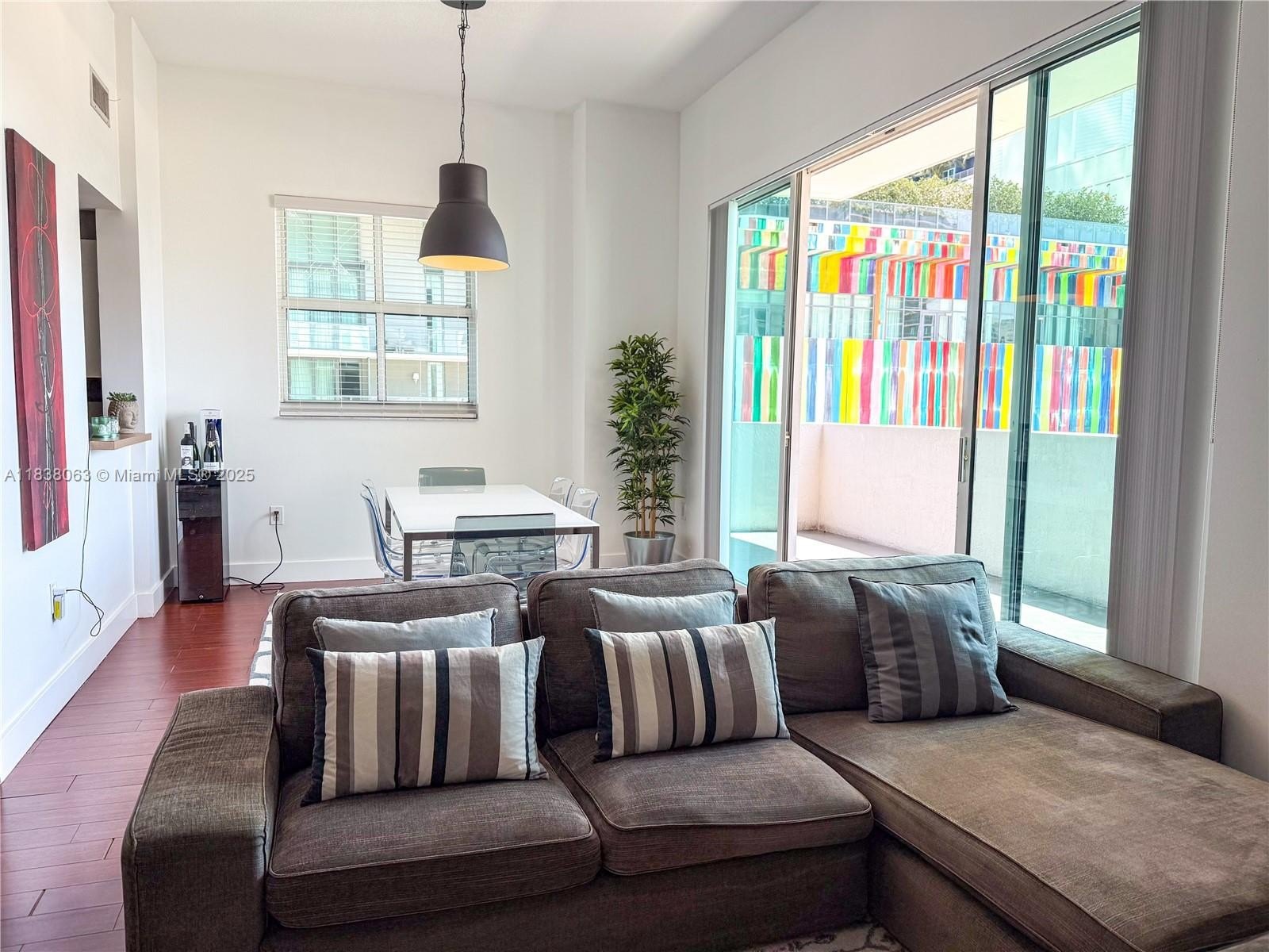 Miami, Florida, 33130, United States, 2 Bedrooms Bedrooms, ,2 BathroomsBathrooms,Residential,For Sale,1936974