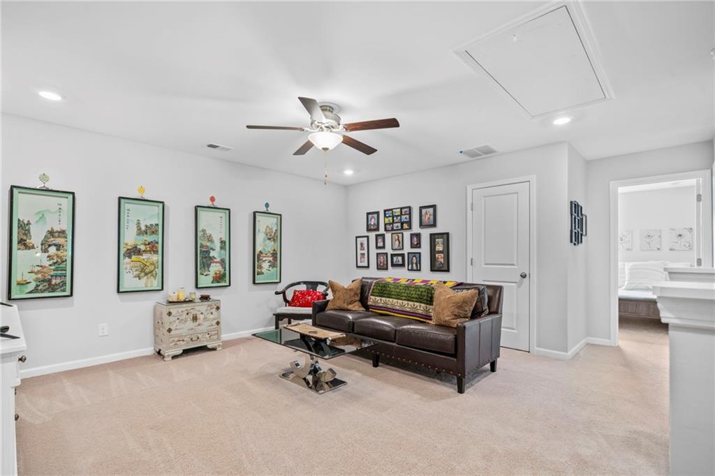 Cumming, Georgia, 30040, United States, 4 Bedrooms Bedrooms, ,4 BathroomsBathrooms,Residential,For Sale,1915176