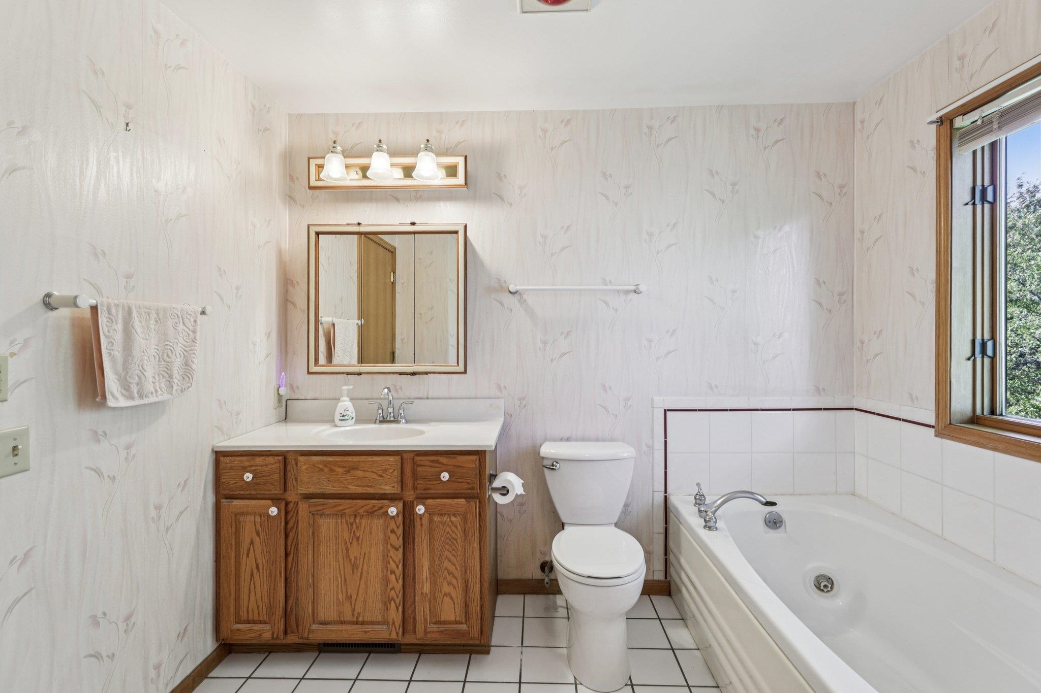 Deforest, Wisconsin, 53532, United States, 3 Bedrooms Bedrooms, ,3 BathroomsBathrooms,Residential,For Sale,1943421
