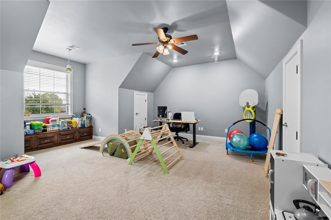 Rogers, Arkansas, 72758, United States, 5 Bedrooms Bedrooms, ,4 BathroomsBathrooms,Residential,For Sale,1882904