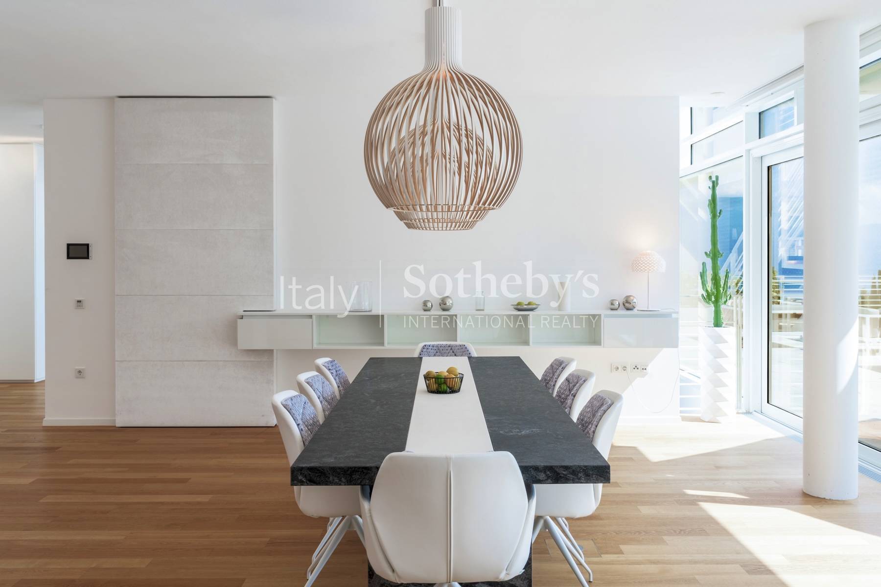  Lake view villa designed by architect Richard Meier - 物件實景