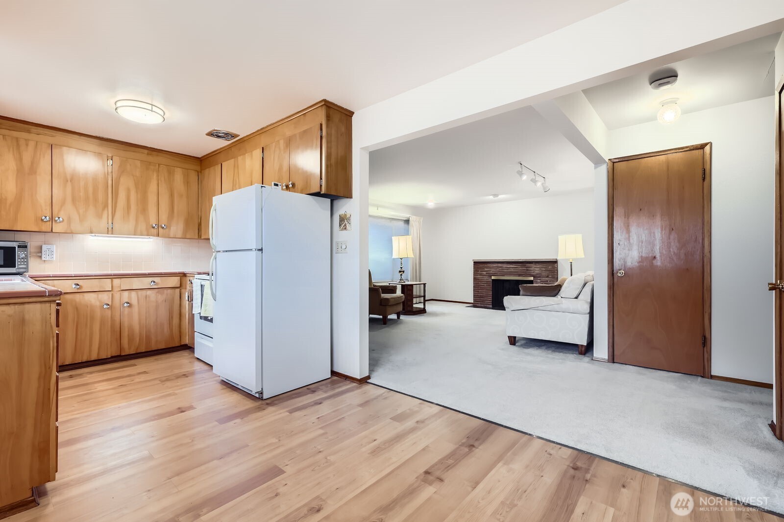 Seattle, Washington, 98125, United States, ,Residential,For Sale,1928074