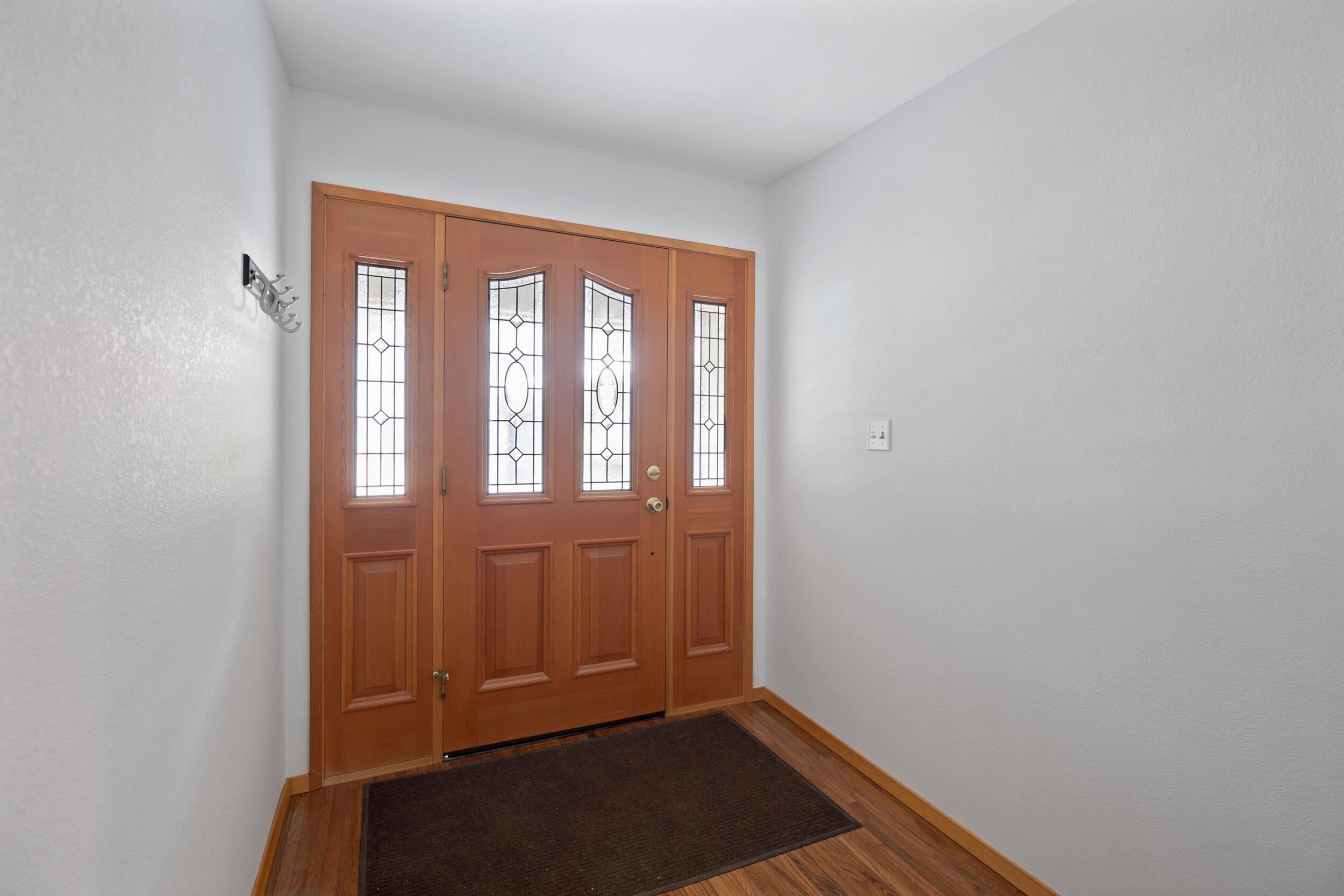 Grants Pass, Oregon, 97527, United States, 3 Bedrooms Bedrooms, ,3 BathroomsBathrooms,Residential,For Sale,1822817