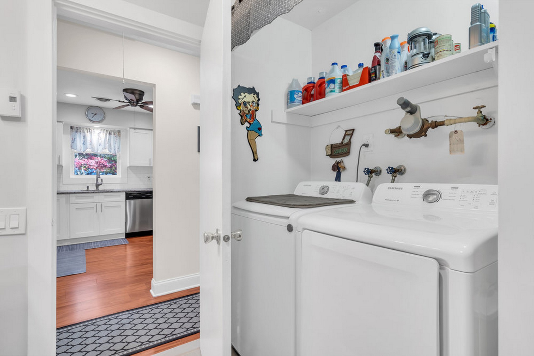  Meticulously Upgraded Sherbourne Model in Crestwood 5 - 物件實景