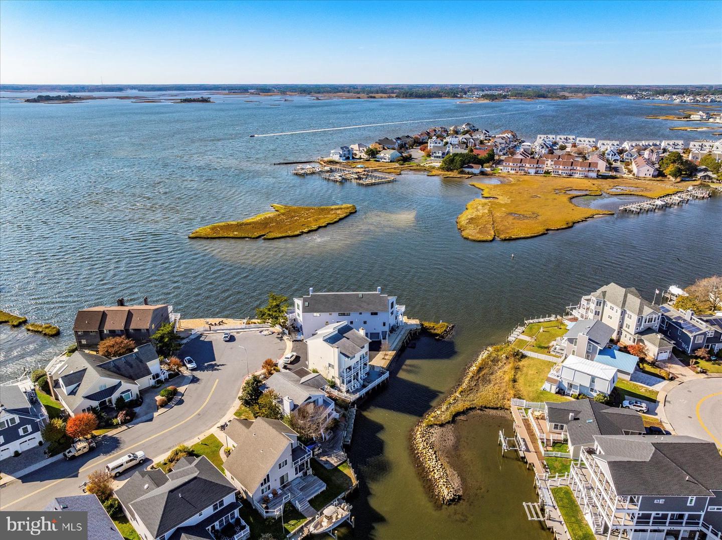 Ocean City, Maryland, 21842, United States, 3 Bedrooms Bedrooms, ,4 BathroomsBathrooms,Residential,For Sale,1986506