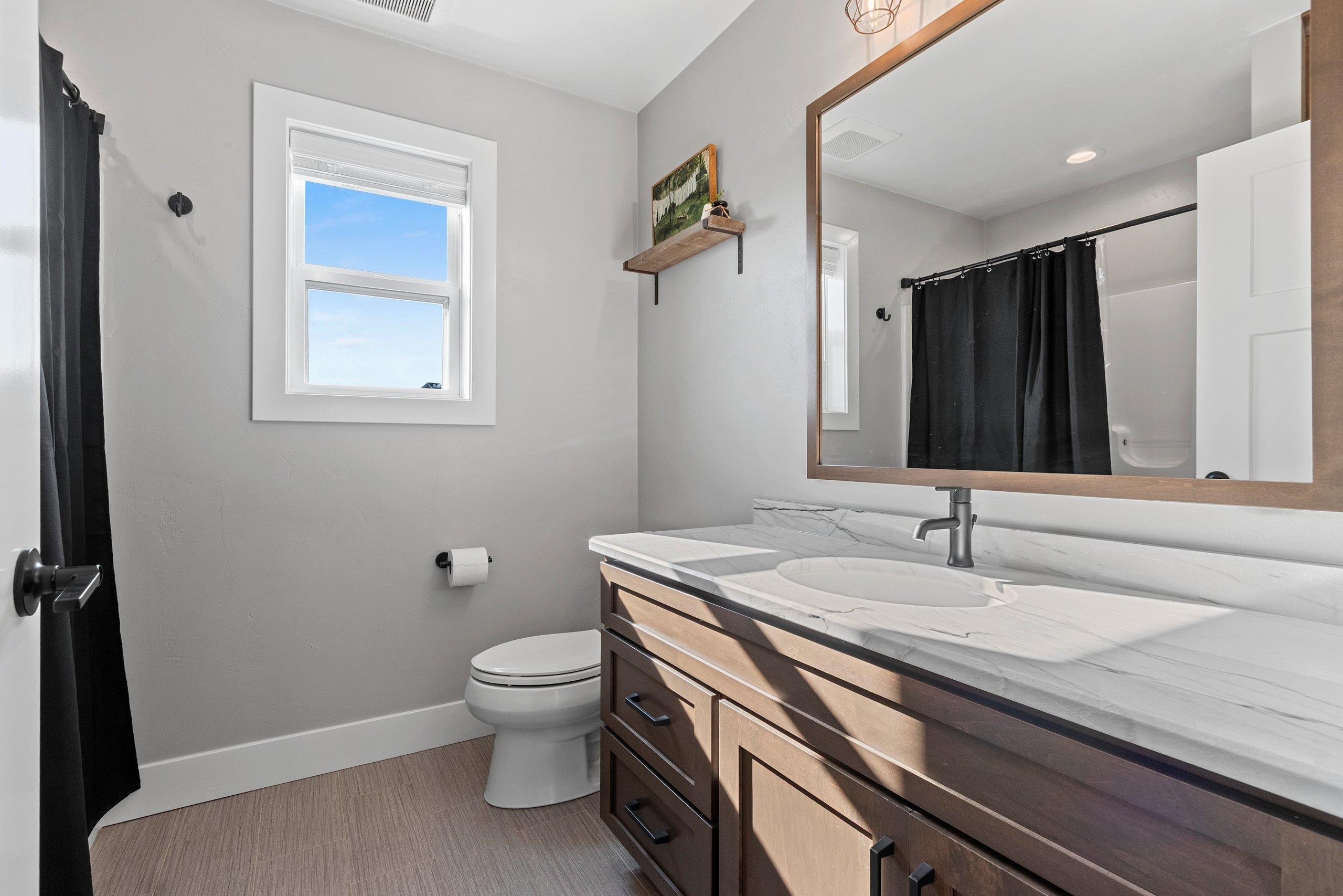 GREENVILLE, Wisconsin, 54942, United States, 4 Bedrooms Bedrooms, ,4 BathroomsBathrooms,Residential,For Sale,1926261
