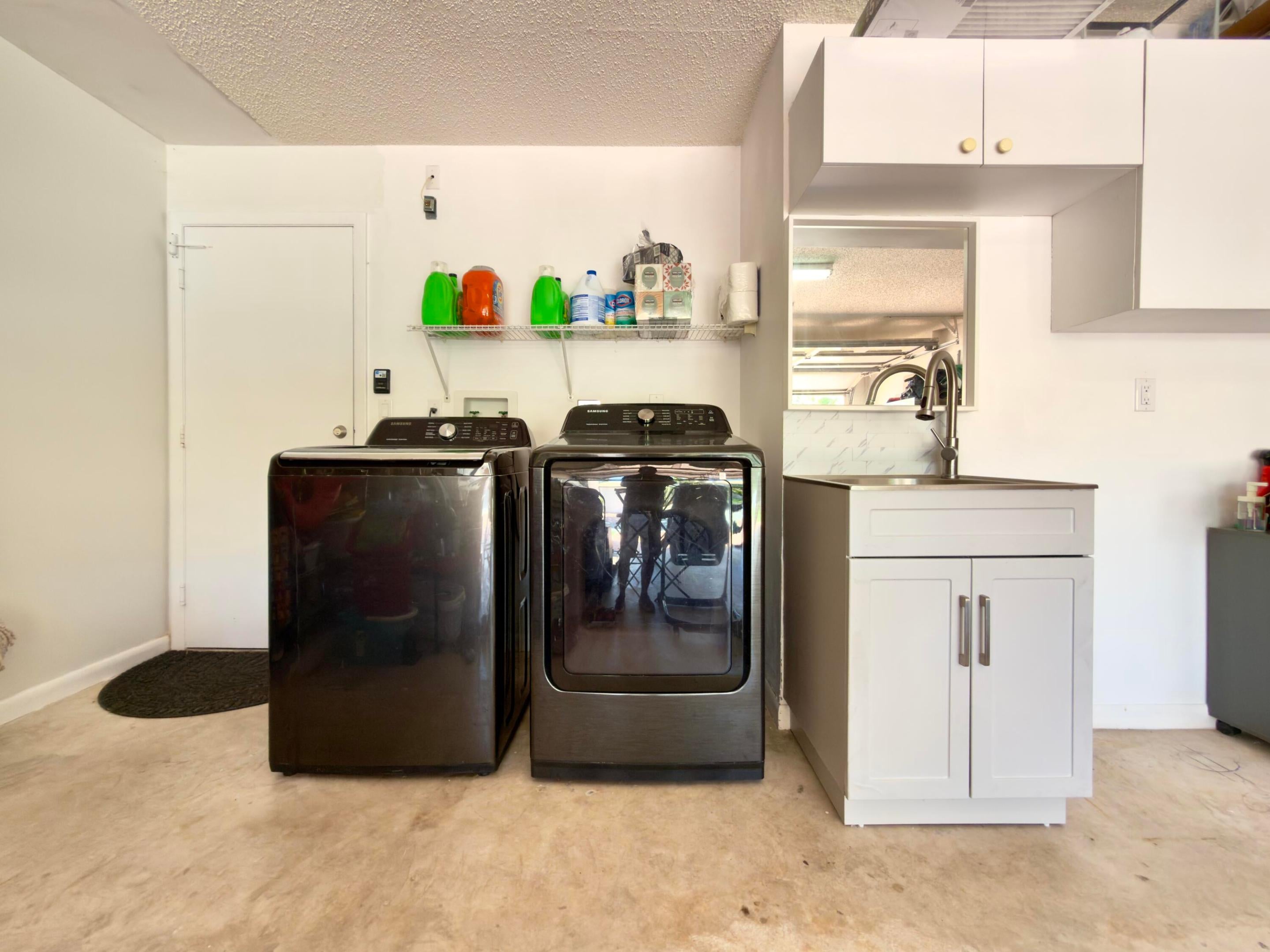 Palm Beach Gardens, Florida, 33410, United States, 3 Bedrooms Bedrooms, ,2 BathroomsBathrooms,Residential,For Sale,2048239