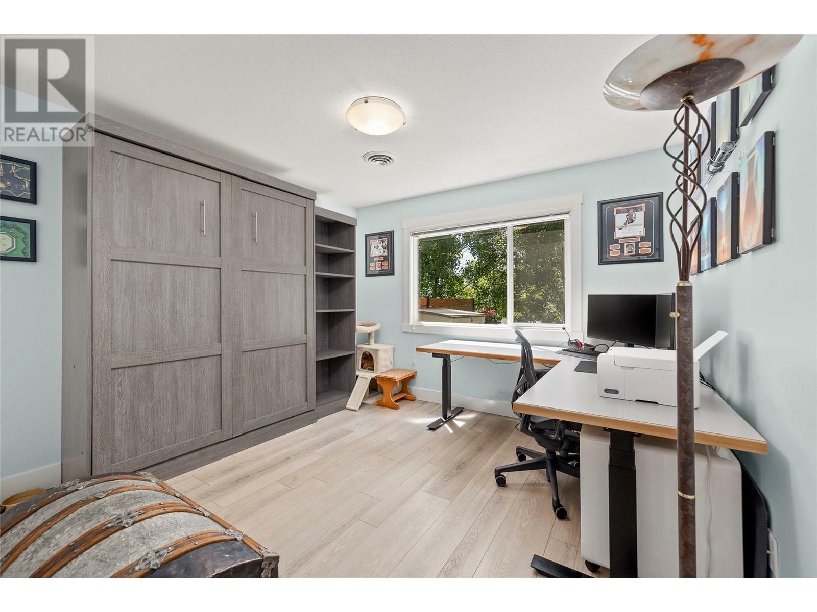 KELOWNA, British Columbia, V1Y 1N1, CA, 2 Bedrooms Bedrooms, ,1 BathroomBathrooms,Residential,For Sale,1859956