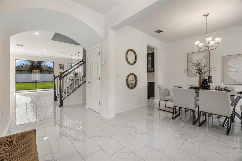 Orlando, Florida, 32836, United States, 5 Bedrooms Bedrooms, ,4 BathroomsBathrooms,Residential,For Sale,1940784
