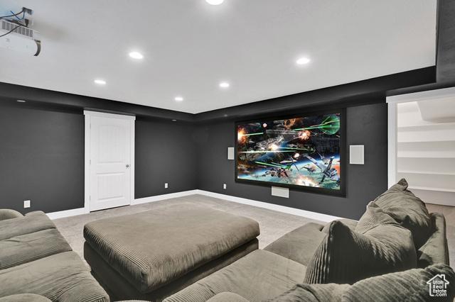 Kaysville, Utah, 84037, United States, 5 Bedrooms Bedrooms, ,4 BathroomsBathrooms,Residential,For Sale,1935235