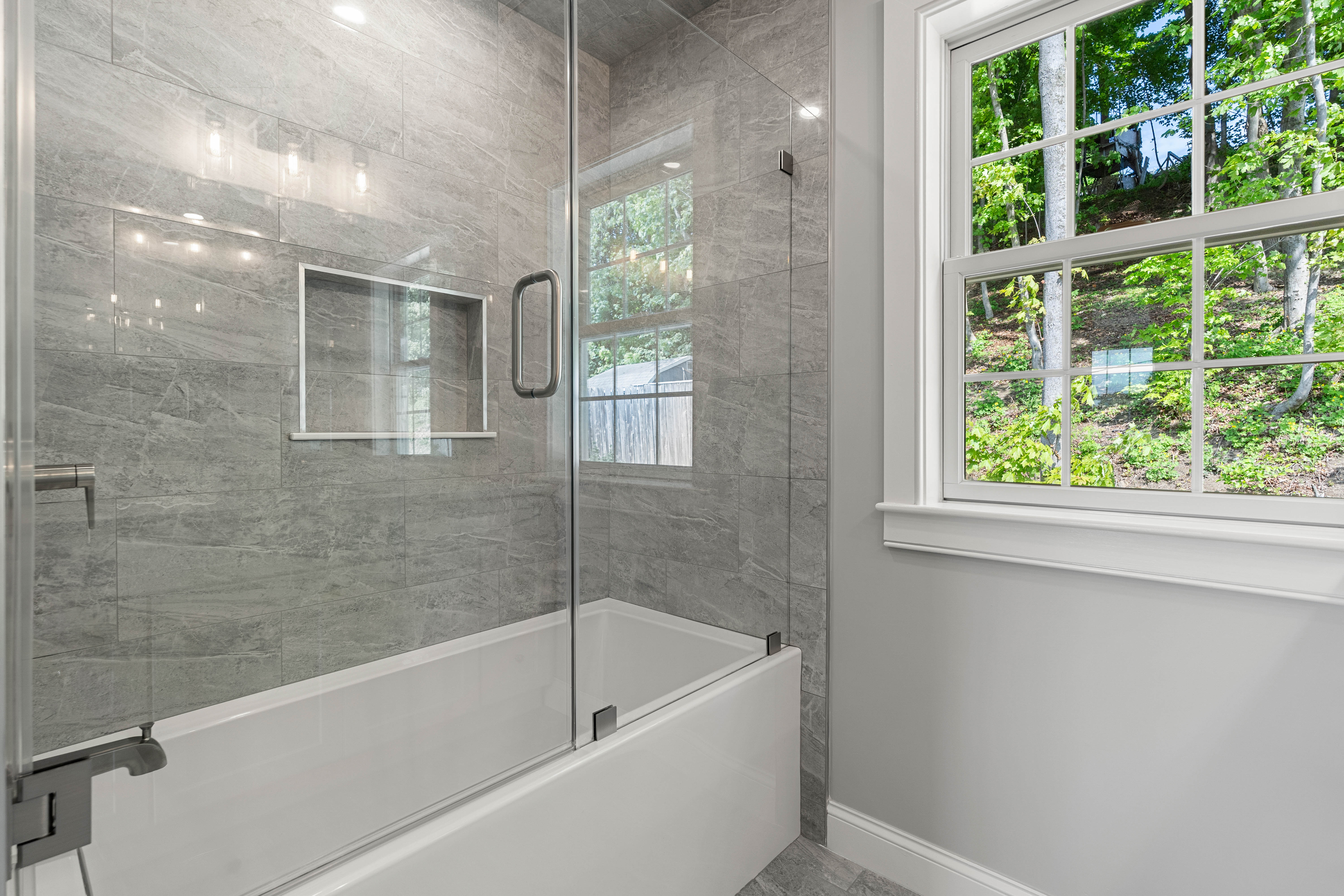  6 Monroe Street, Amesbury, MA, 01913 - 物件實景