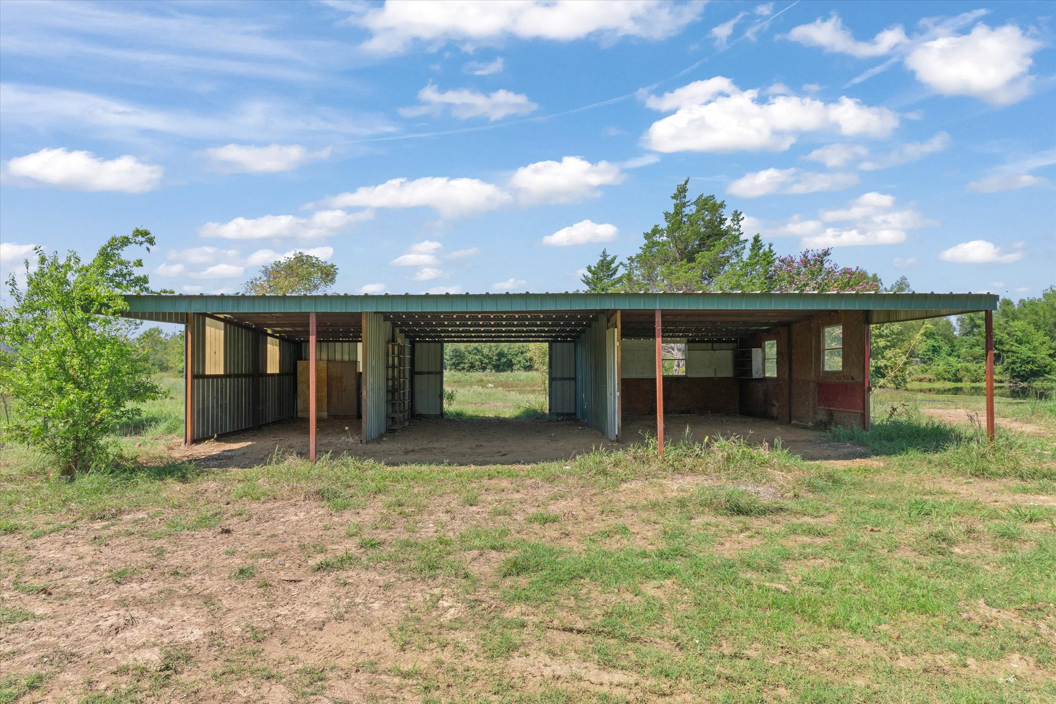 Wills Point, Texas, 75169, United States, 4 Bedrooms Bedrooms, ,3 BathroomsBathrooms,Residential,For Sale,1979230