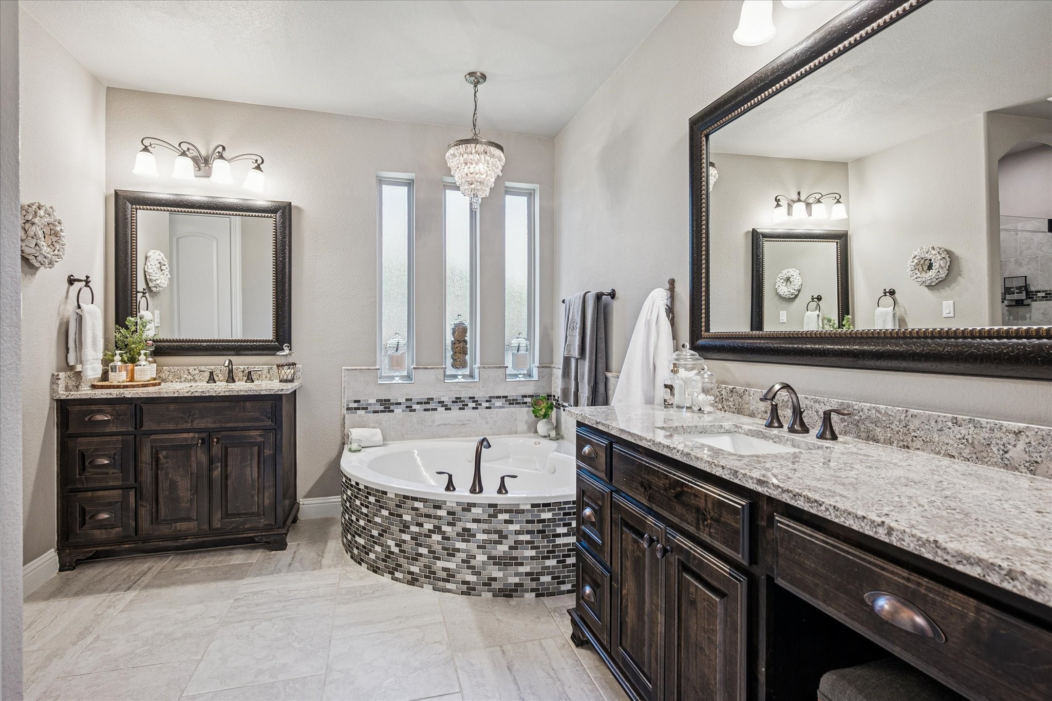 Trophy Club, Texas, 76262, United States, 4 Bedrooms Bedrooms, ,4 BathroomsBathrooms,Residential,For Sale,2003479