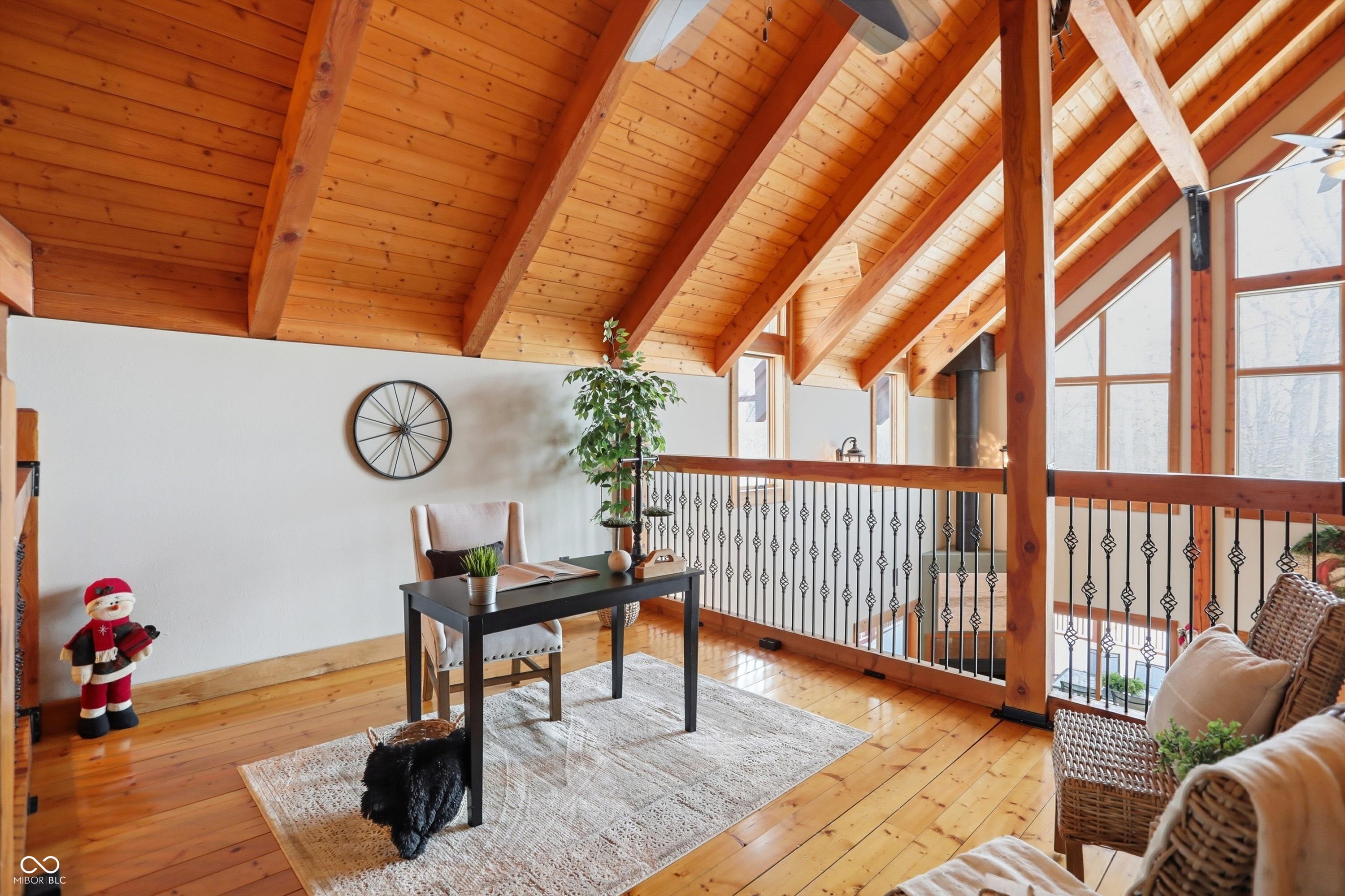 Unionville, Indiana, 47468, United States, 5 Bedrooms Bedrooms, ,5 BathroomsBathrooms,Residential,For Sale,1975333