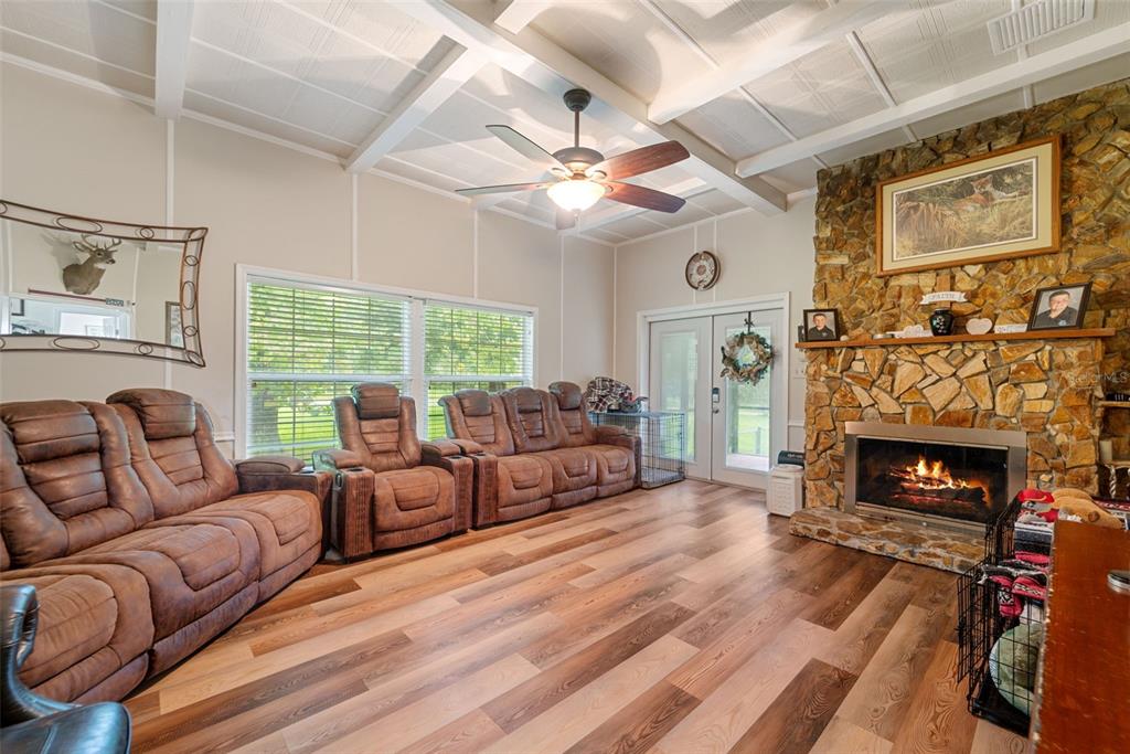 Brooksville, Florida, 34614, United States, 4 Bedrooms Bedrooms, ,4 BathroomsBathrooms,Residential,For Sale,1977794