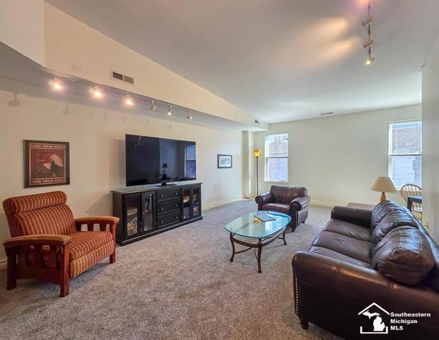 MONROE, Michigan, 48161, United States, 2 Bedrooms Bedrooms, ,3 BathroomsBathrooms,Residential,For Sale,1892814