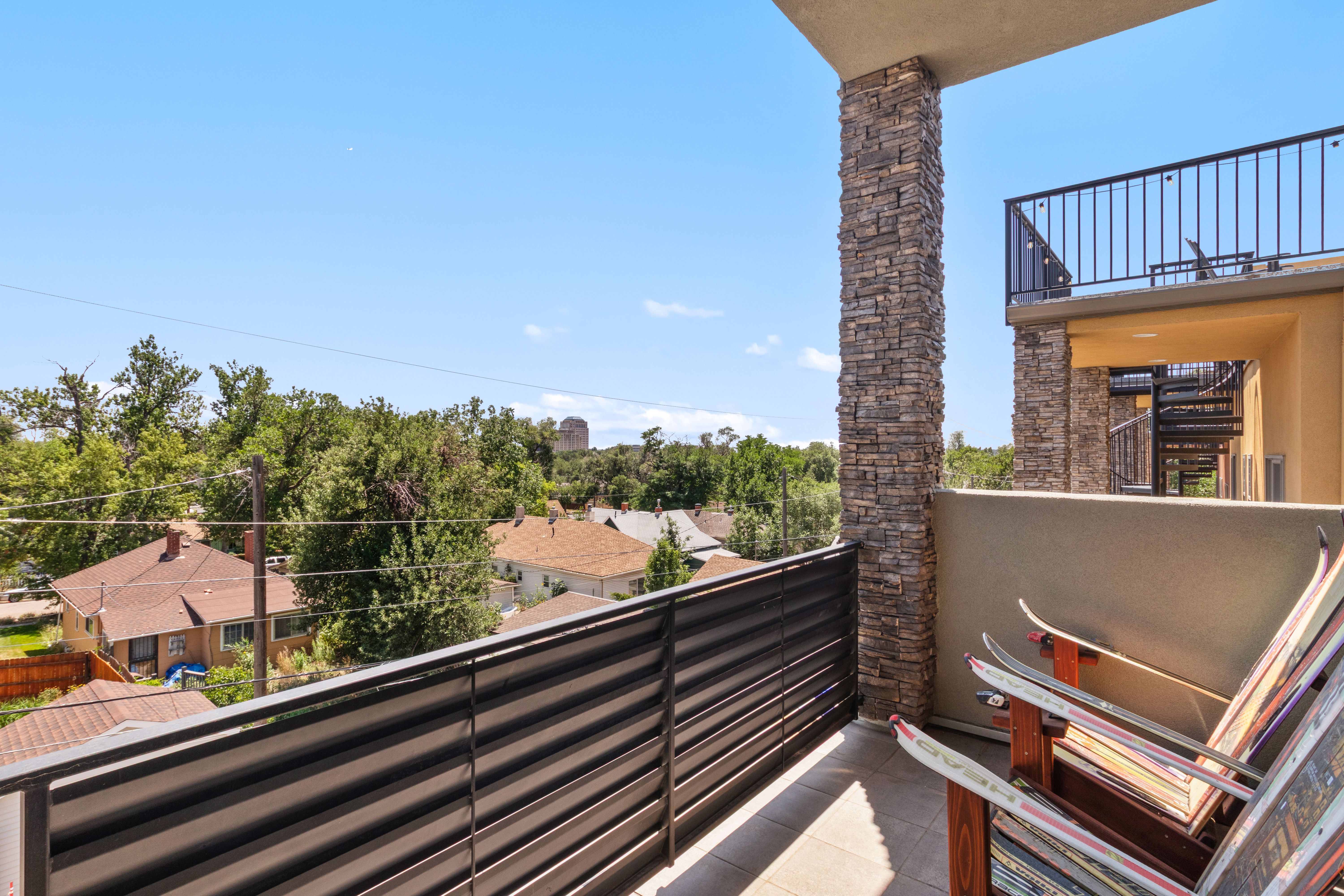  Furnished Modern Townhome - 物件實景
