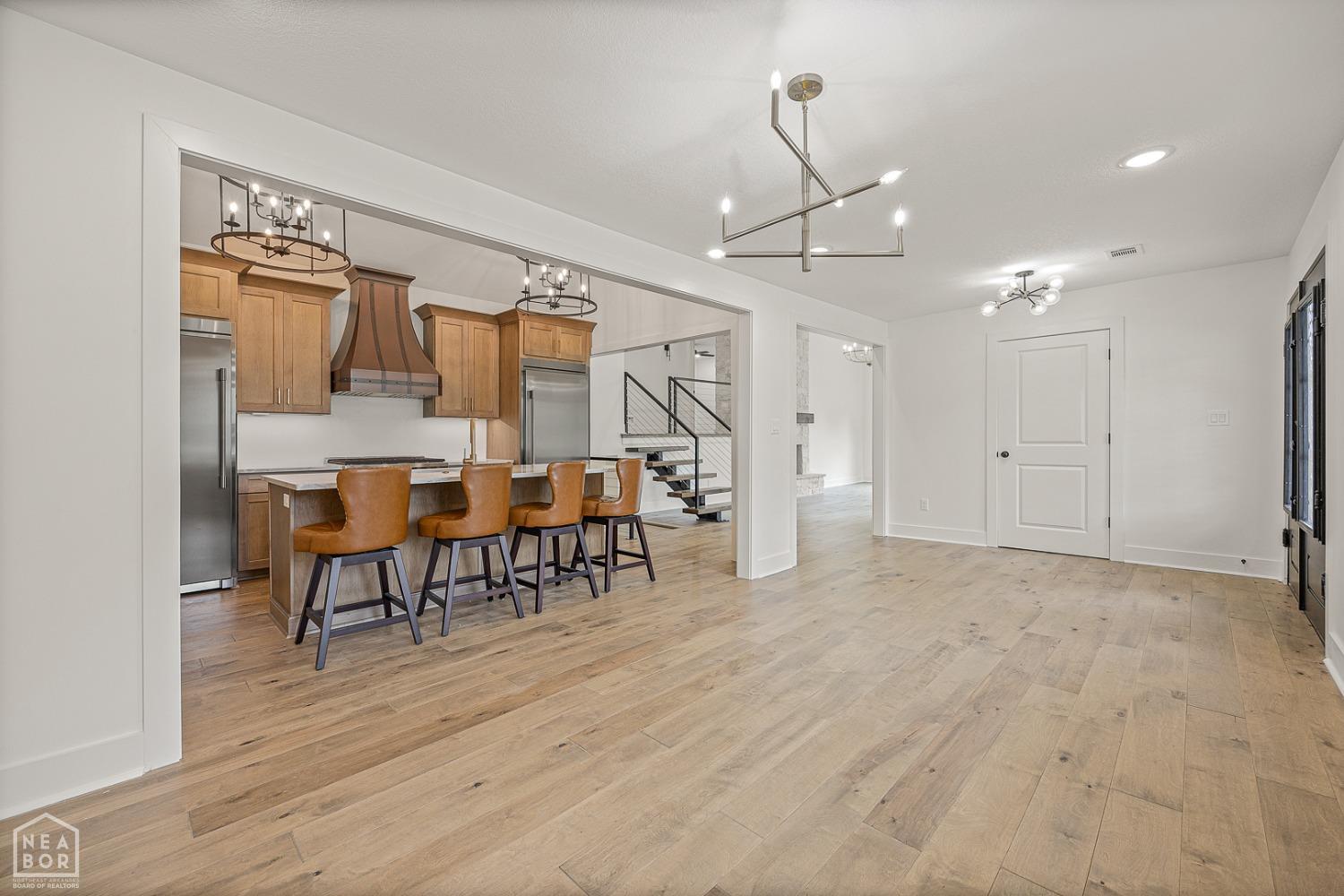 Jonesboro, Arkansas, 72401, United States, 5 Bedrooms Bedrooms, ,5 BathroomsBathrooms,Residential,For Sale,1923509