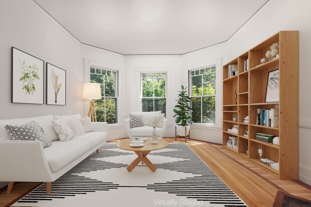 Cambridge, Massachusetts, 02138, United States, 6 Bedrooms Bedrooms, ,4 BathroomsBathrooms,Residential,For Sale,1947973