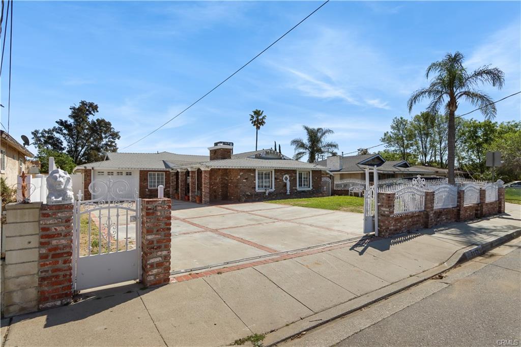 Palmetto Ave, Fontana, CA 92335