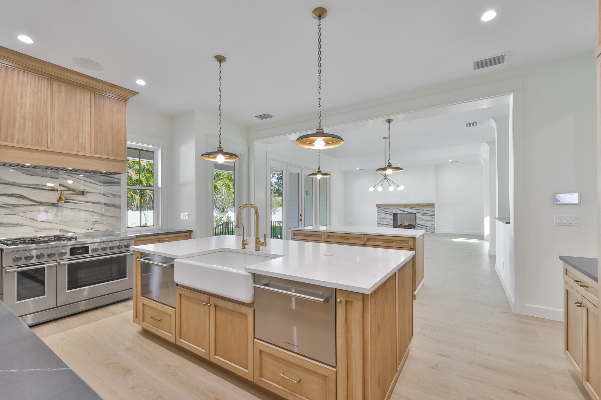 Tampa, Florida, 33629, United States, 5 Bedrooms Bedrooms, ,7 BathroomsBathrooms,Residential,For Sale,2007837