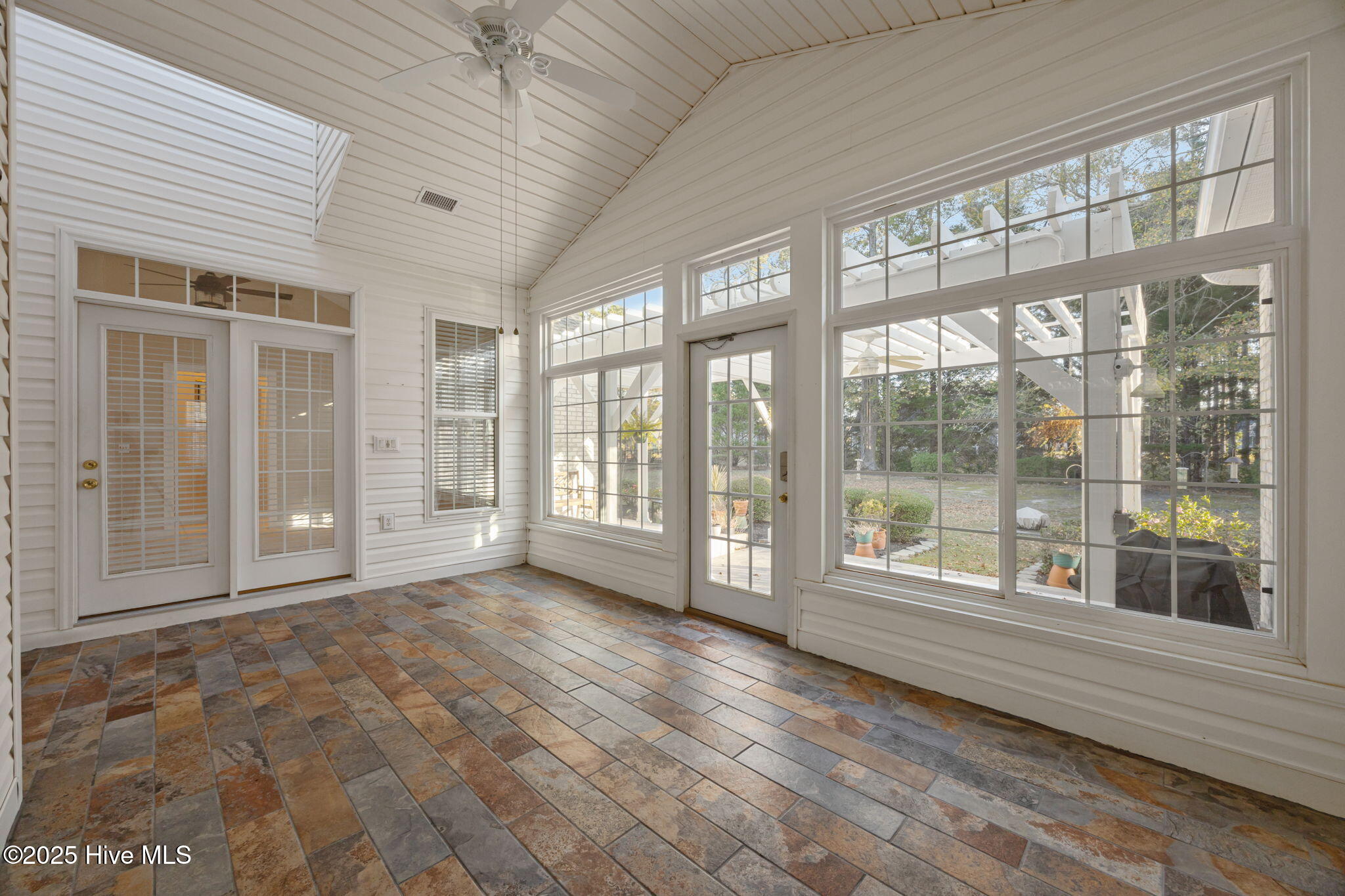 Calabash, North Carolina, 28467, United States, 3 Bedrooms Bedrooms, ,4 BathroomsBathrooms,Residential,For Sale,1998716