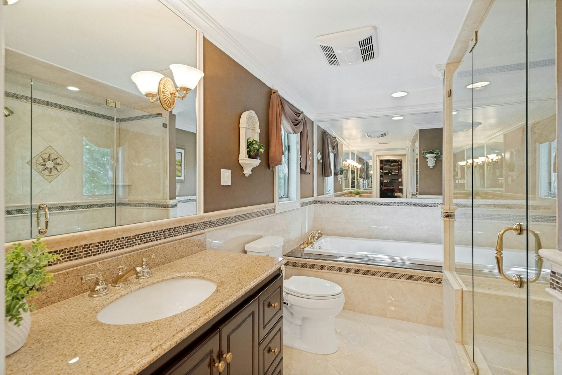  111 Storms Drive, Mahwah, NJ 07430 - 物件實景