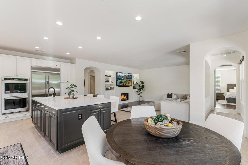 Simi Valley, California, 93065, United States, 4 Bedrooms Bedrooms, ,4 BathroomsBathrooms,Residential,For Sale,2007456