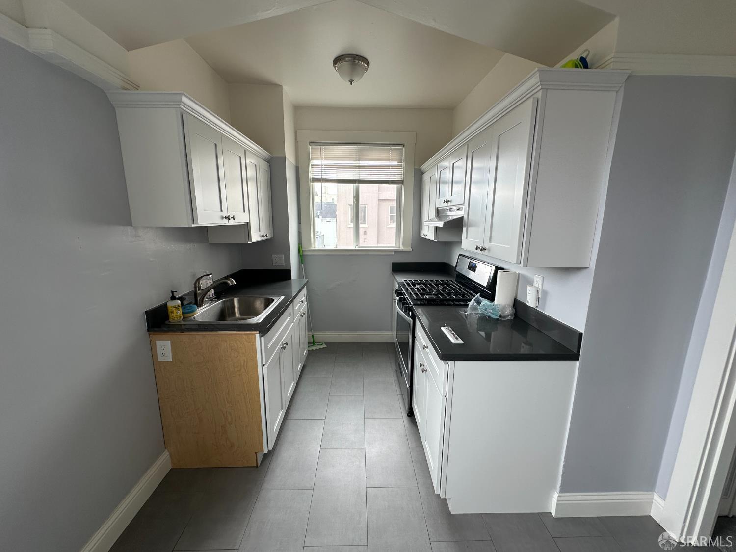 San Francisco, California, 94117, United States, 17 Bedrooms Bedrooms, ,Residential,For Sale,1994425