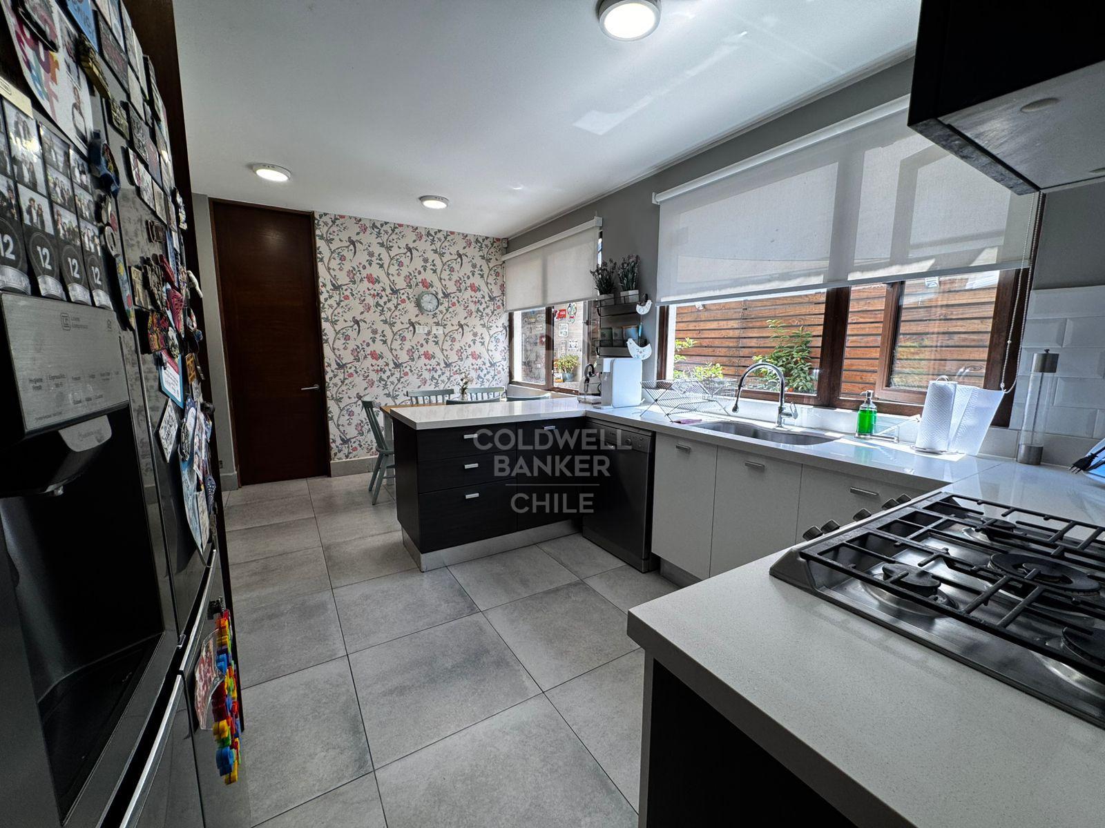 Colina, Chile, 4 Bedrooms Bedrooms, ,3 BathroomsBathrooms,Residential,For Sale,1696769