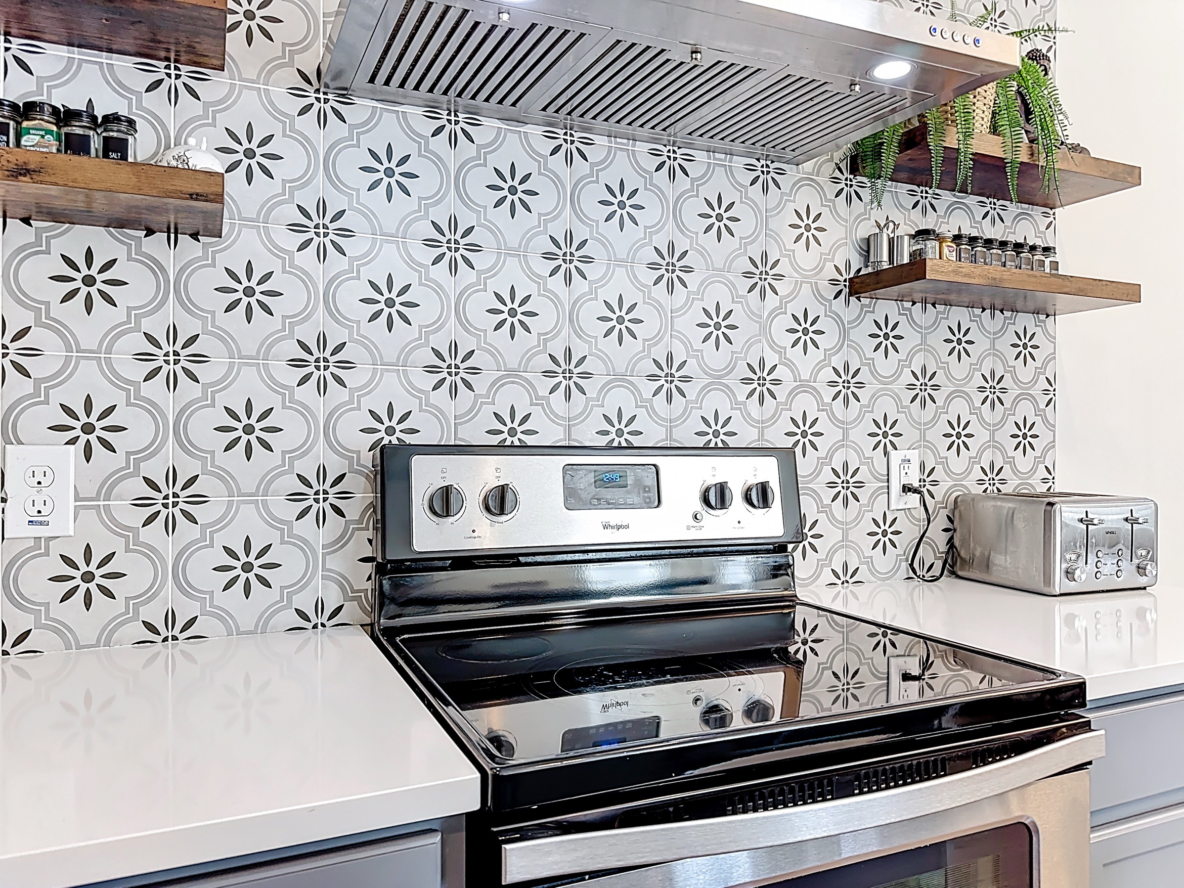 Winter Garden, Florida, 34787, United States, 5 Bedrooms Bedrooms, ,4 BathroomsBathrooms,Residential,For Sale,2010379