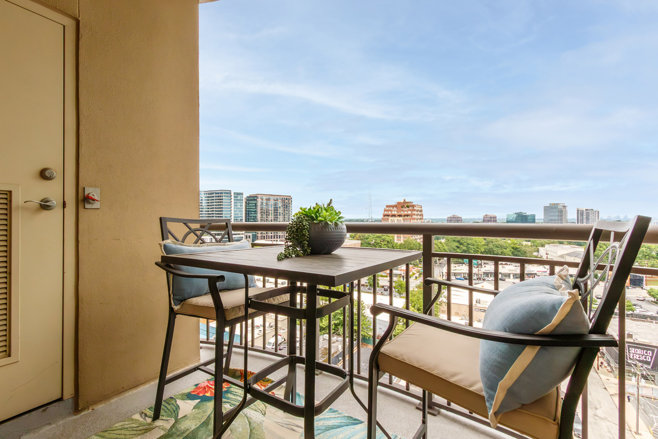  Luxury Two Bedroom Condo in the Heart of Buckhead - 物件實景