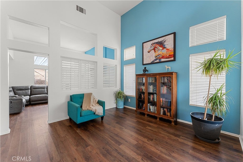 Yucaipa, California, 92399, United States, 5 Bedrooms Bedrooms, ,3 BathroomsBathrooms,Residential,For Sale,1943197