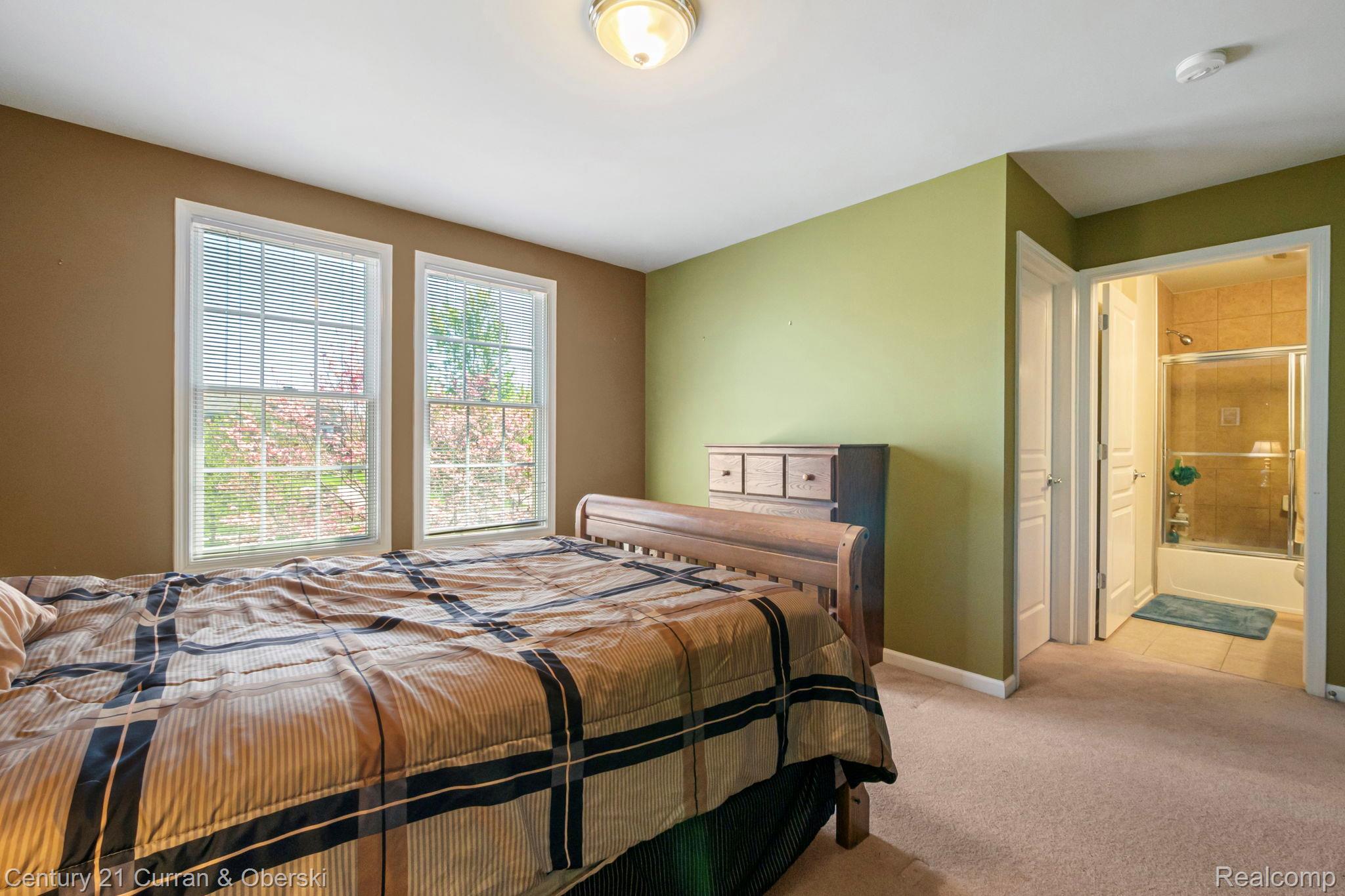Northville, Michigan, 48168, United States, 5 Bedrooms Bedrooms, ,6 BathroomsBathrooms,Residential,For Sale,2048857