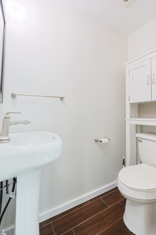 Ashland, Massachusetts, 01721, United States, 3 Bedrooms Bedrooms, ,3 BathroomsBathrooms,Residential,For Sale,1978848