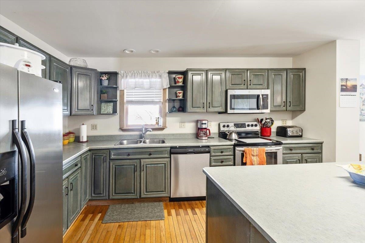 St. Albans Town, Vermont, 05478, United States, 4 Bedrooms Bedrooms, ,2 BathroomsBathrooms,Residential,For Sale,2022571