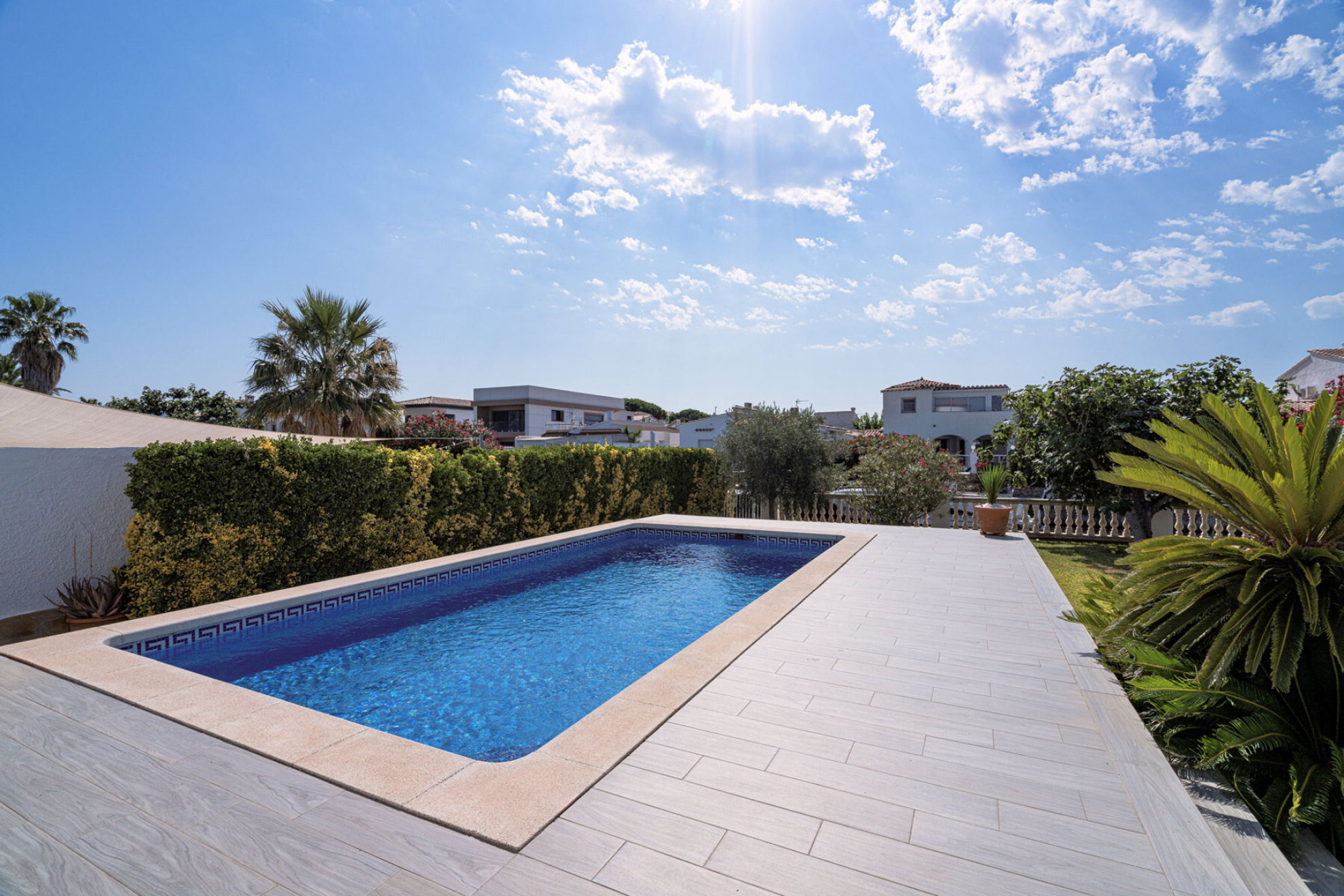  Magnificent property with 25 m of mooring and garage for boats. - 物件實景