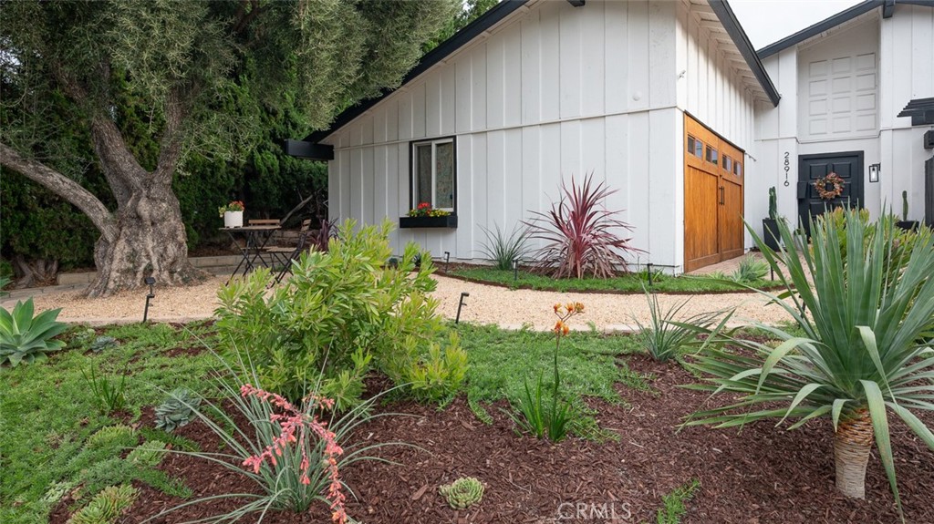 Agoura Hills, California, 91301, United States, 3 Bedrooms Bedrooms, ,1 BathroomBathrooms,Residential,For Sale,1992879