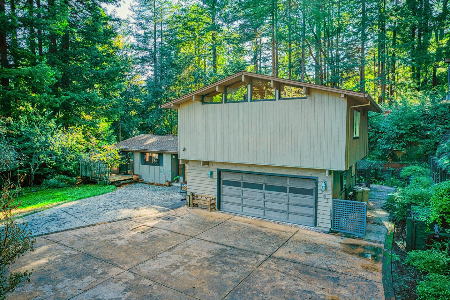 Felton, California, 95018, United States, 3 Bedrooms Bedrooms, ,3 BathroomsBathrooms,Residential,For Sale,1996895