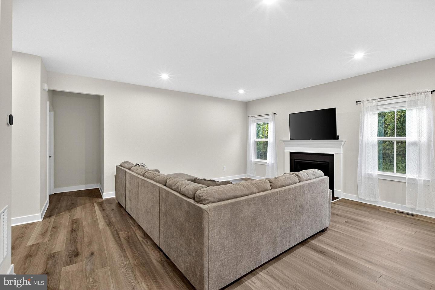 LEWES, Delaware, 19958, United States, 3 Bedrooms Bedrooms, ,4 BathroomsBathrooms,Residential,For Sale,1988881