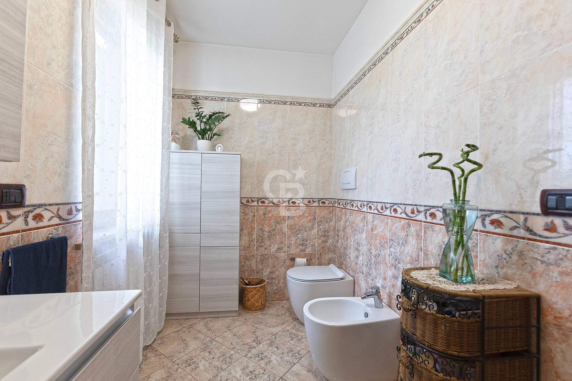Viterbo, Viterbo, 01100, IT, 6 Bedrooms Bedrooms, ,4 BathroomsBathrooms,Residential,For Sale,1829158