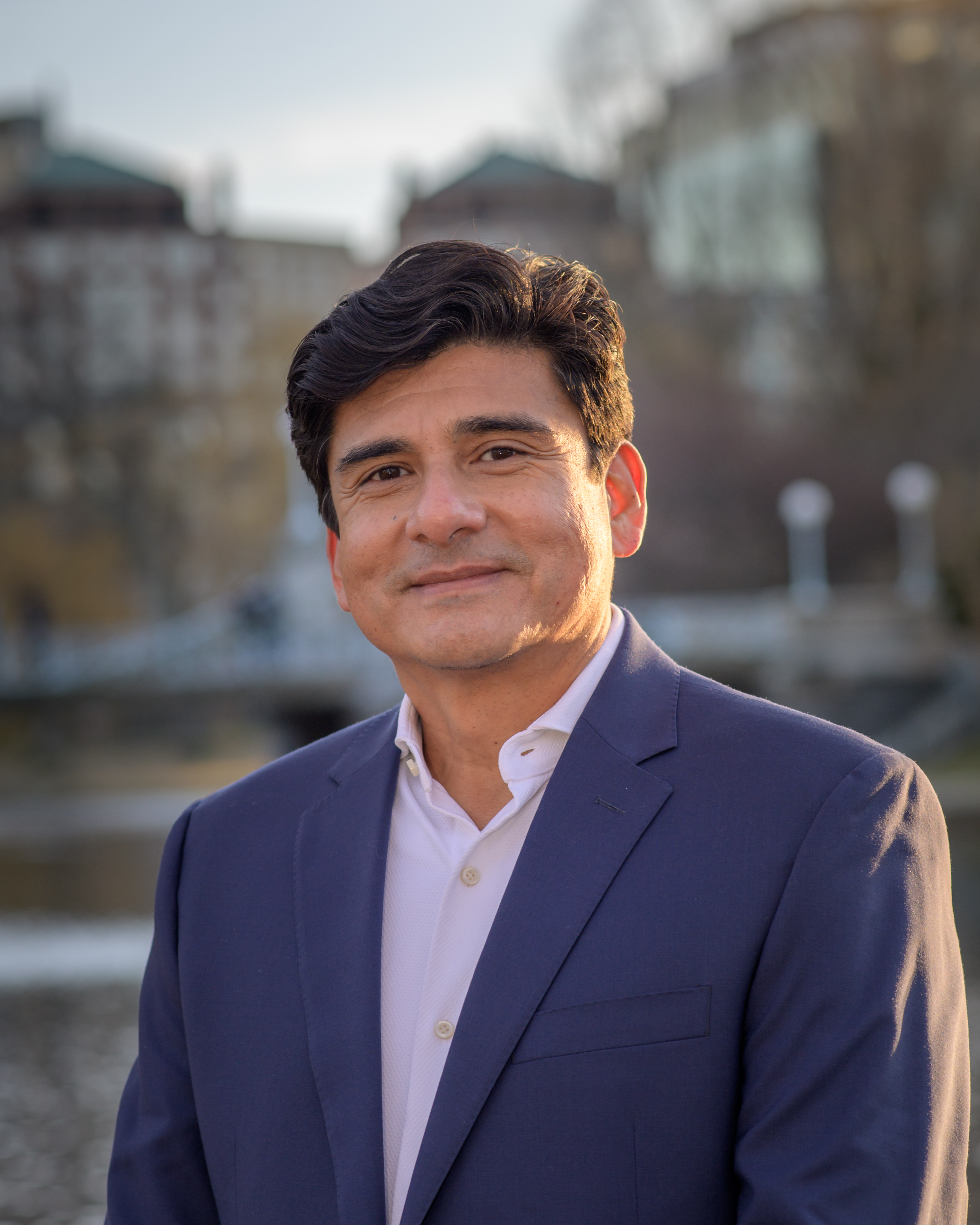 Elmer Medina